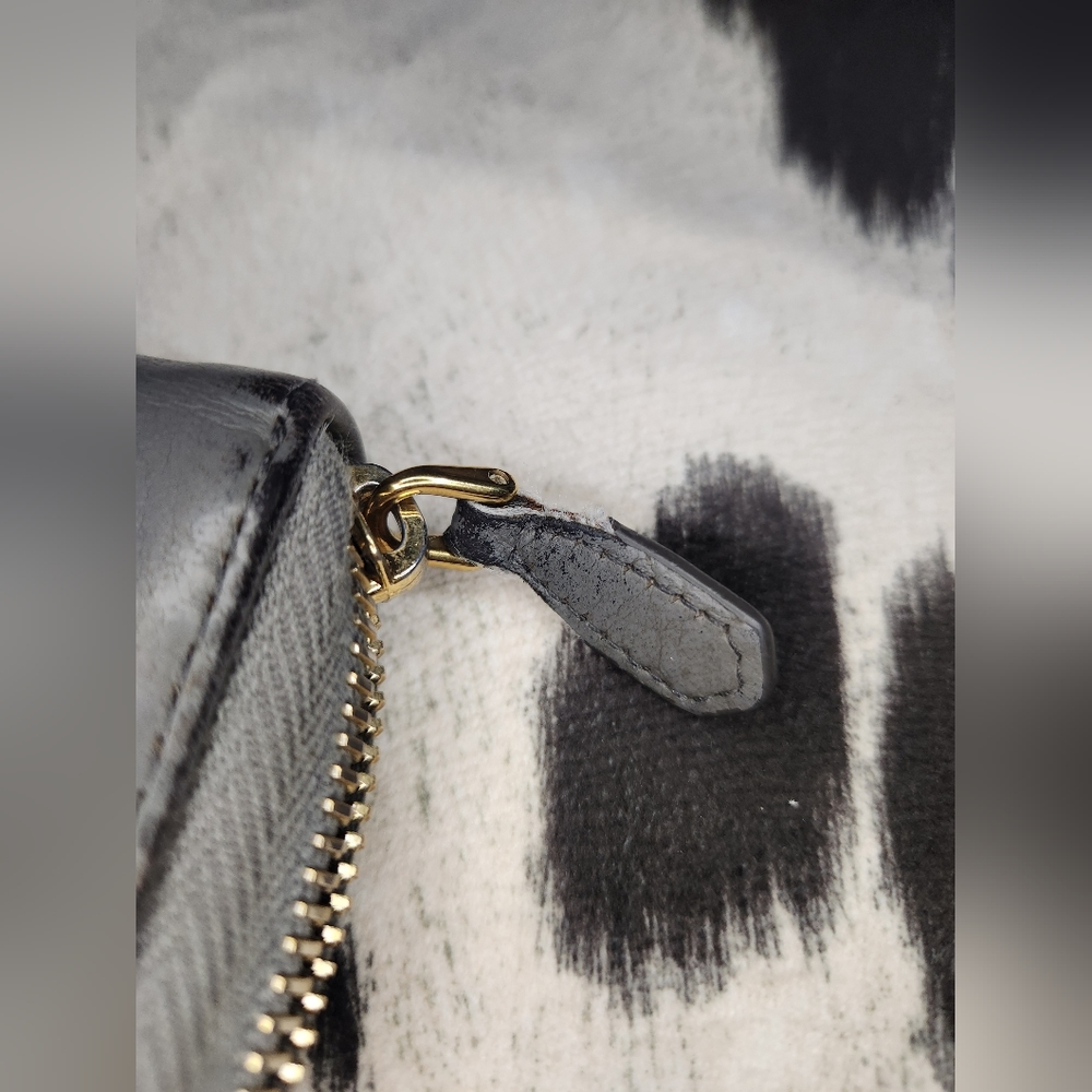 Preloved Prada Vitello Grain Leather Wallet - Picture 12 of 15
